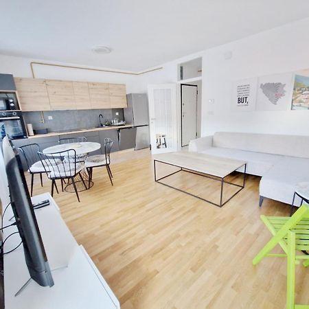 Ari Apartment SJJ Exteriör bild